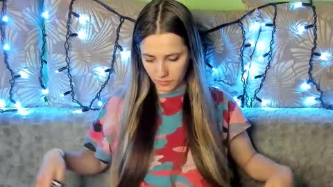 Snapshot of maggiecake chatting on February 2025 01:36:01 AM Maggie online show from February 2025 01:36:01 AM