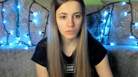Snapshot of maggiecake chatting on February 2025 05:19:02 AM Maggie online show from February 2025 05:19:02 AM
