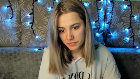 Snapshot of maggiecake chatting on March 2025 05:22:02 AM Maggie online show from March 2025 05:22:02 AM