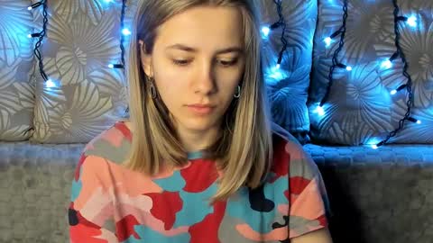 Snapshot of maggiecake chatting on March 2025 07:26:02 AM Maggie online show from March 2025 07:26:02 AM