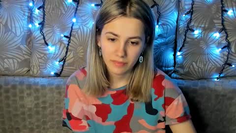 Snapshot of maggiecake chatting on March 2025 01:25:02 AM Maggie online show from March 2025 01:25:02 AM