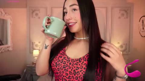   online show from October 2025 09:02:01 PM