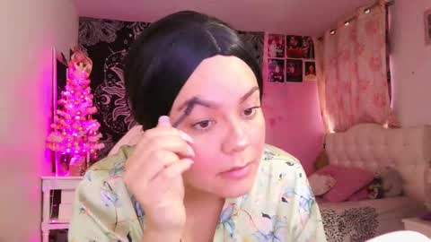 Claire online show from December 2024 10:12:01 PM