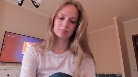 Alice  online show from April 2026 07:56:01 AM