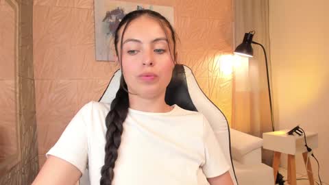 Fer online show from January 2025 12:05:01 AM