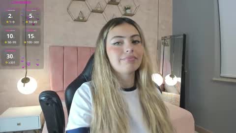 Fer online show from September 2025 10:03:02 PM