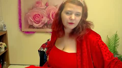 Kristy online show from December 2025 08:44:01 AM