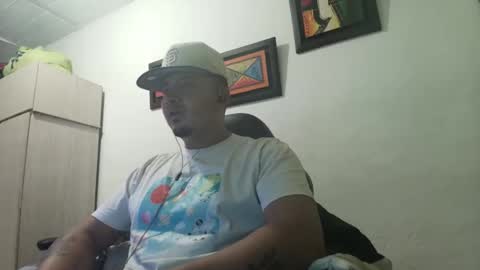 magic_milk23 online show from October 2025 04:10:01 AM