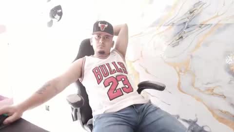 magic_milk23 online show from February 2026 03:17:02 PM