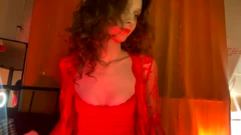 Snapshot of magic_mini_moon chatting on February 2025 07:12:02 PM Mikky or Moon online show from February 2025 07:12:02 PM