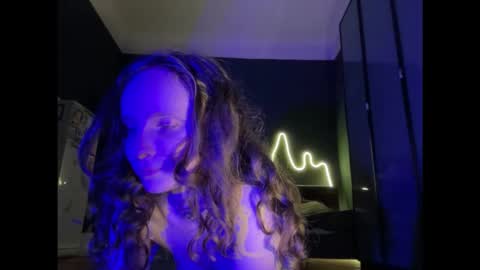 Snapshot of magic_mini_moon chatting on October 2025 07:12:02 PM Mikky or Moon online show from October 2025 07:12:02 PM