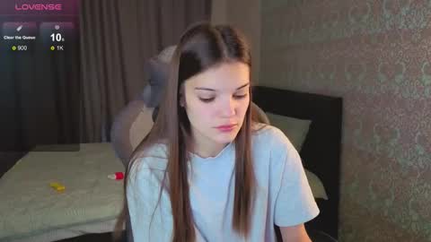 Merry online show from October 2025 01:24:01 AM