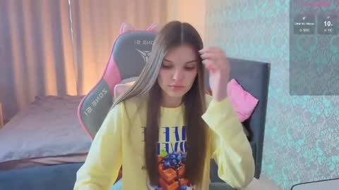 Snapshot of magic_shy chatting on May 2026 01:35:01 AM Merry online show from May 2026 01:35:01 AM