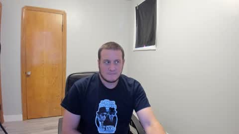 Snapshot of magicman176 chatting on November 2025 04:08:01 PM Magic176 online show from November 2025 04:08:01 PM