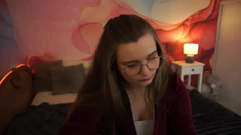 Emily online show from October 2025 01:20:01 PM