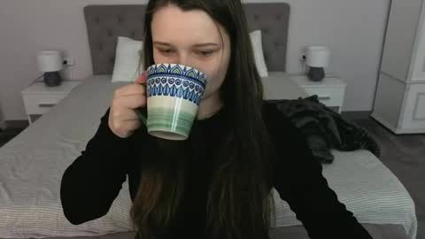 Emily online show from April 2026 05:43:01 AM