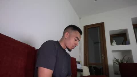 Snapshot of magicsempai chatting on June 2026 09:39:02 PM Magicsempai online show from June 2026 09:39:02 PM