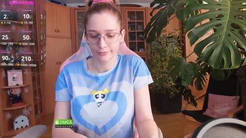 Nicole online show from February 2025 08:44:02 AM