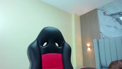 magievans1 online show from October 2025 12:27:02 PM