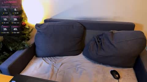 Snapshot of magisuw chatting on October 2025 08:21:02 PM Jade online show from October 2025 08:21:02 PM