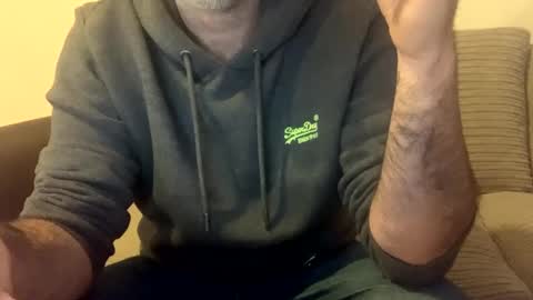 Daddy Bear online show from January 2025 10:54:01 AM