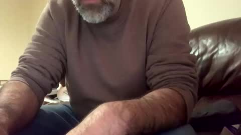 Daddy Bear online show from October 2025 12:47:01 PM