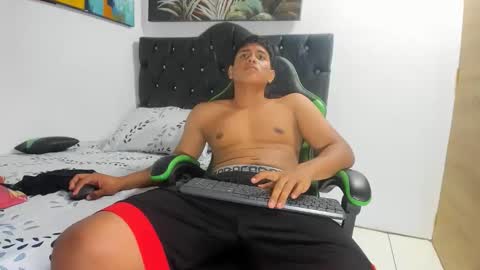 M A G N U S T online show from April 2026 02:12:02 AM