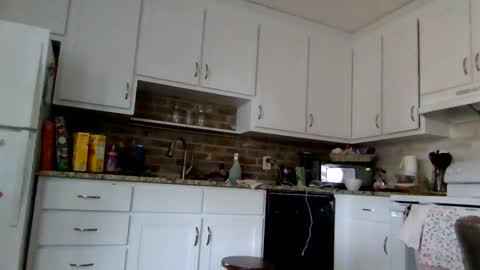 Kaye online show from December 2025 07:22:01 PM