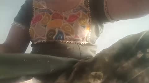 Snapshot of mahi_arora55 chatting on May 2026 12:10:02 PM Mahi online show from May 2026 12:10:02 PM