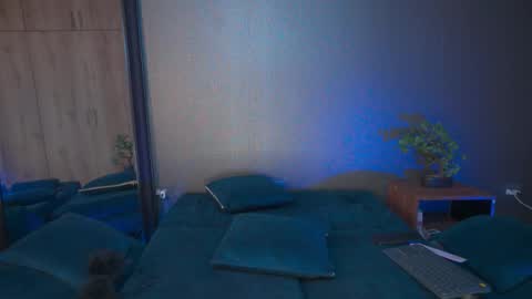 Maia Stark online show from January 2026 03:44:01 AM