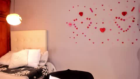 Maia online show from March 2026 12:21:02 PM