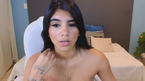 Maiaa Ruiz  online show from January 2025 05:05:01 PM
