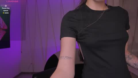  Maia  online show from March 2026 06:47:02 PM