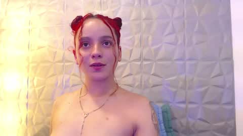 Maia  online show from February 2025 12:33:01 AM