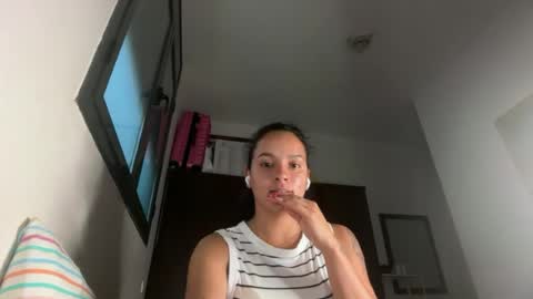 Maia  online show from June 2026 07:20:01 PM
