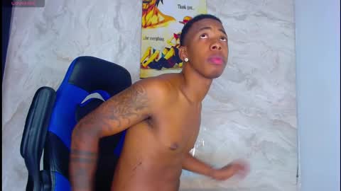 maicoljorda1 online show from October 2025 11:42:01 AM