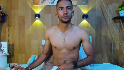 maicolparker0 online show from April 2026 02:36:02 PM