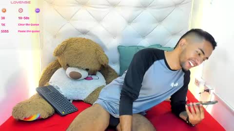 maicolparker0 online show from April 2026 12:54:02 PM