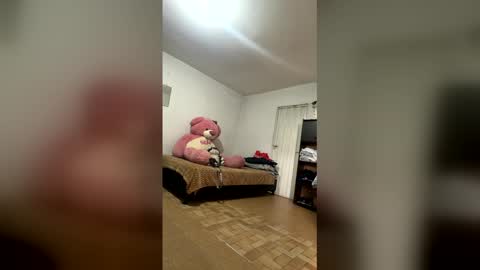 maicolzarate19 online show from April 2026 02:43:02 PM