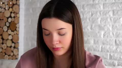 Lucy online show from October 2025 03:14:02 AM