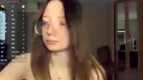 Elina online show from December 2025 03:51:02 PM