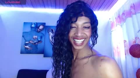 Bella Maidi online show from December 2024 04:38:01 PM