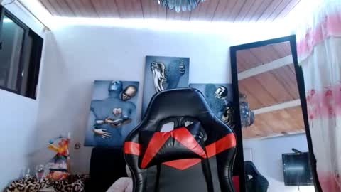 Bella Maidi online show from September 2025 11:21:02 AM