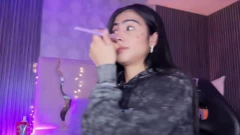 maiily_tay online show from January 2026 11:49:01 AM