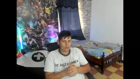 Snapshot of maiker_lozano_ chatting on October 2025 06:51:01 PM maiker lozano online show from October 2025 06:51:01 PM