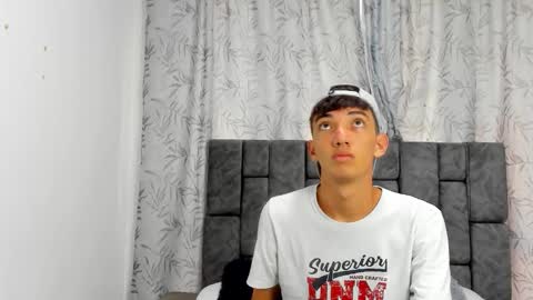 Maikol online show from December 2025 12:23:02 PM