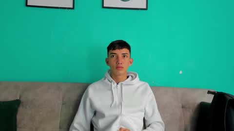 Maikol online show from April 2026 12:08:02 PM