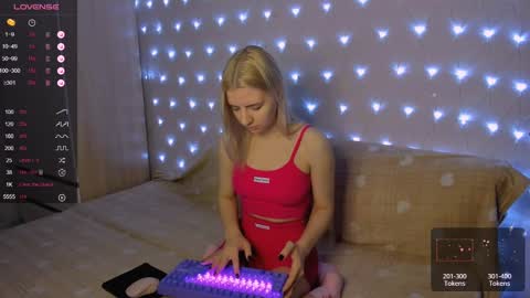 Snapshot of mailin_harrington chatting on January 2025 03:24:01 PM Your kitty online show from January 2025 03:24:01 PM