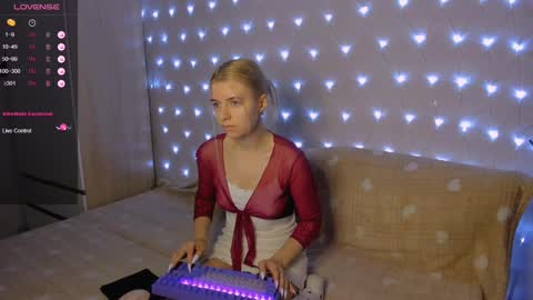 Snapshot of mailin_harrington chatting on January 2025 02:44:02 AM Your kitty online show from January 2025 02:44:02 AM