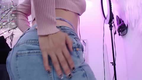 Maily online show from October 2025 08:24:02 PM